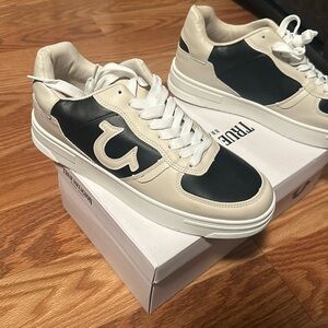 True religion sneakers